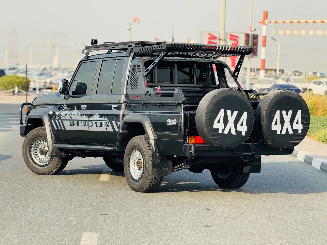 Toyota Land Cruiser Pick Up