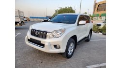 Toyota Prado 2012 GCC MidOption in Excellent Condition V4 2.7