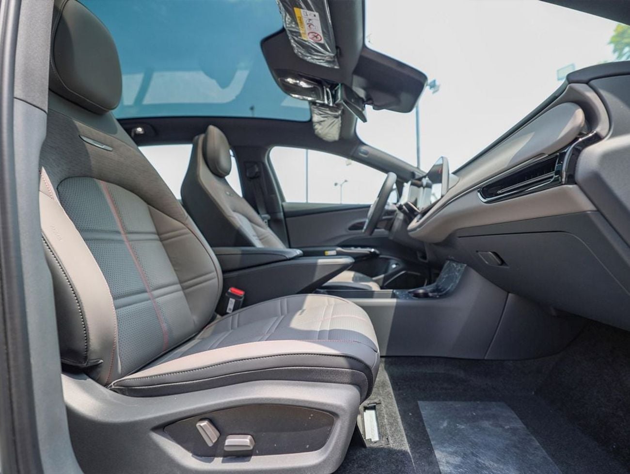 HONGQI Eh7 85 KWH AWD (NON GCC)