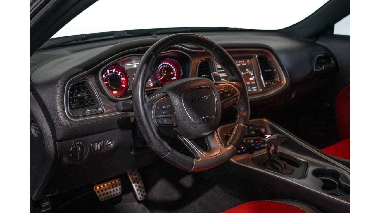 دودج تشالينجر SRT هيلكات 2015 Dodge Challenger Hellcat V8 707Bhp / Full-Service History