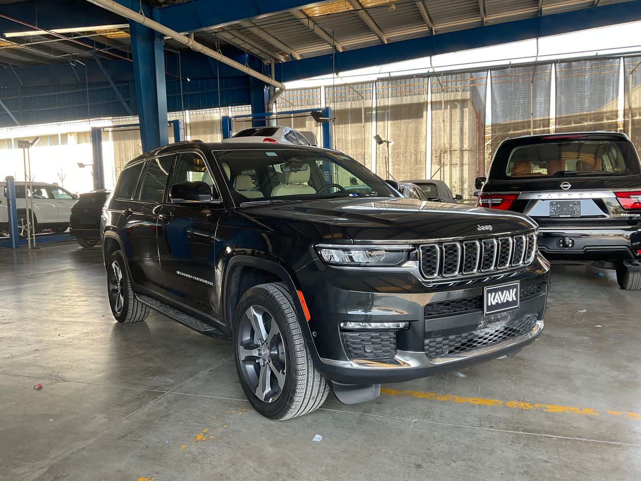 جيب جراند شيروكي Limited Plus | شامل الضمان | 0 ﺪﻔﻋﺓ ﺃﻮﻟﻯ