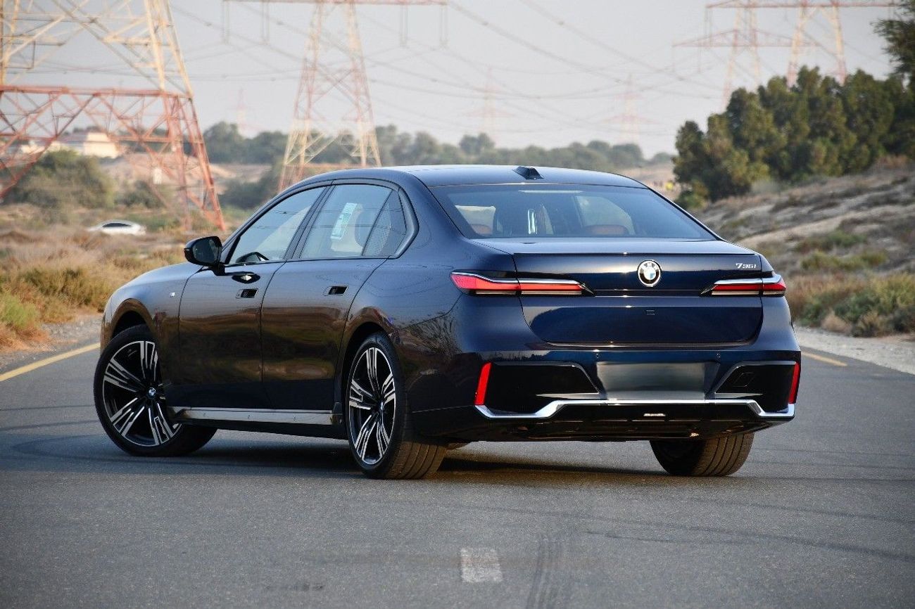 بي أم دبليو 735i BMW 735I  M KIT 2026  GCC