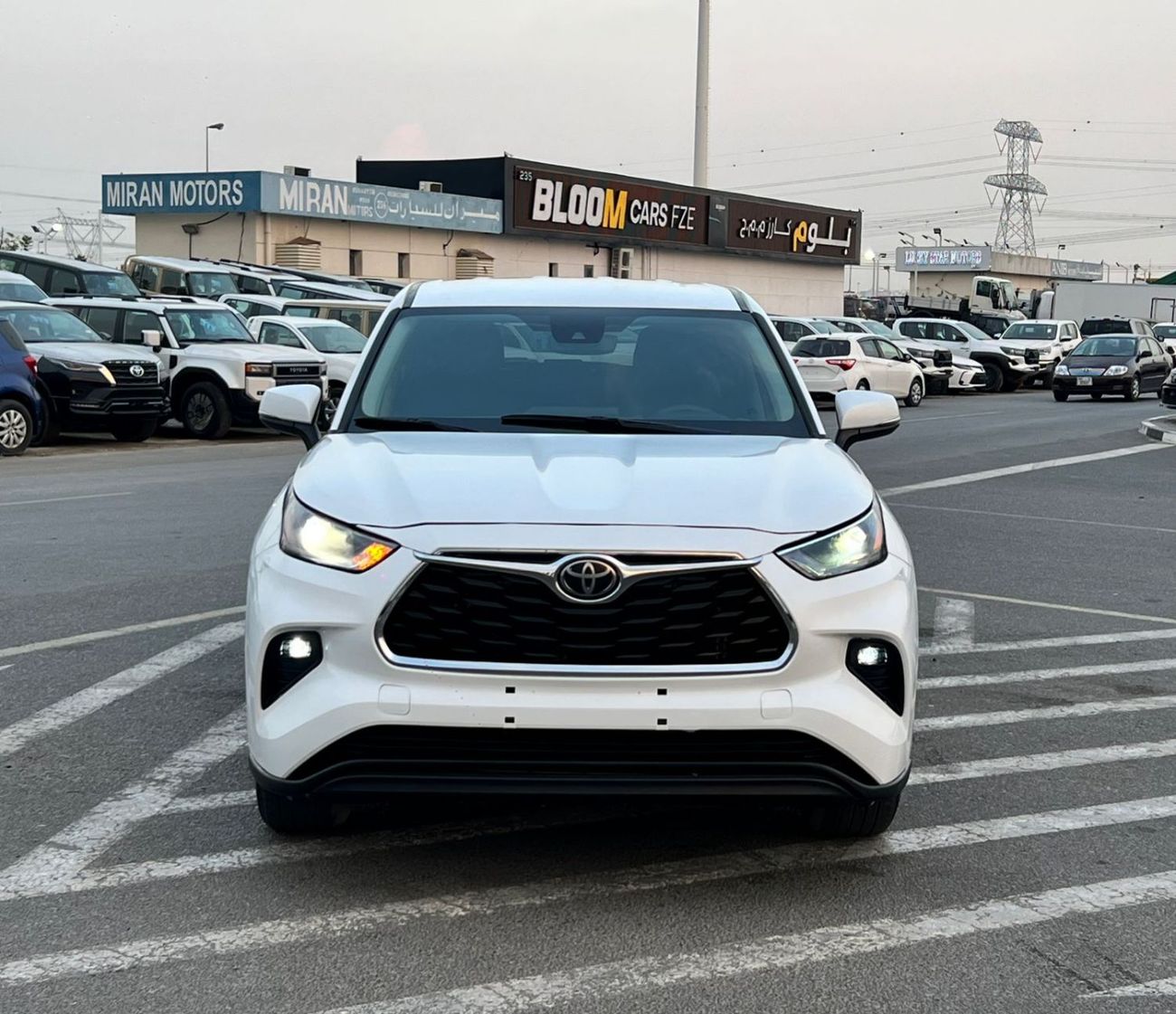 Toyota Highlander 2023 Toyota Highlander LE+  - 2.4L V4 Turbo FWD -  Rear Camera - Leather seat - 7 Seats