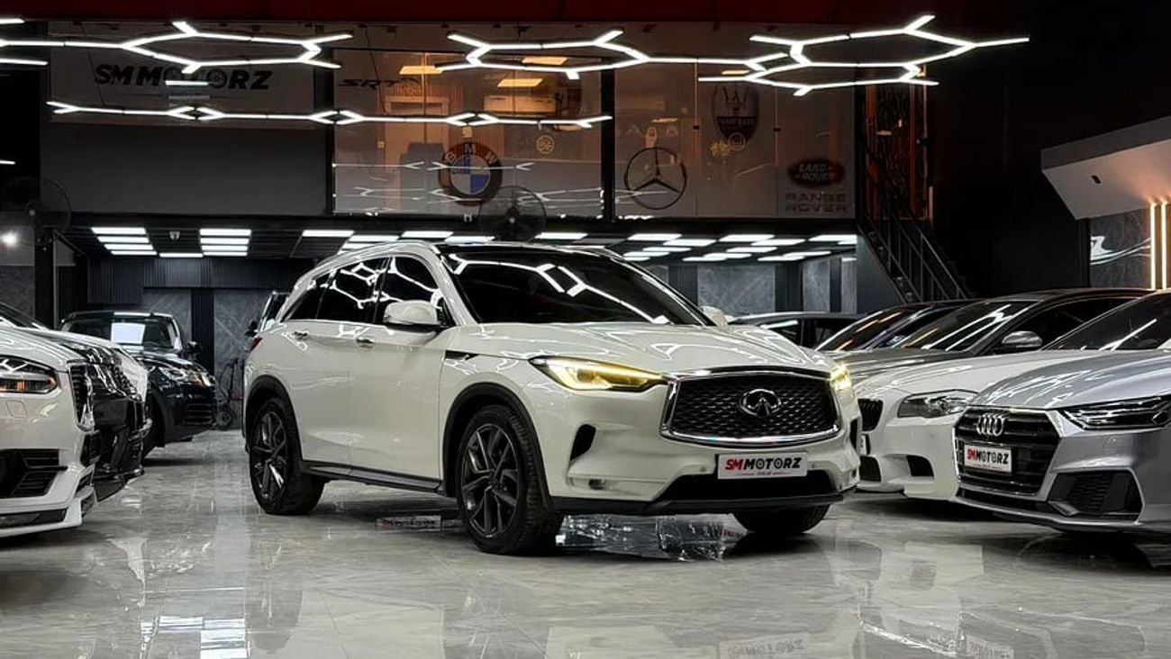 Infiniti QX50 Luxury 2.0L RWD GCC INFINITY FULLY SERVICED MIND CONDITION WITH WARRANTY AND FINANCE