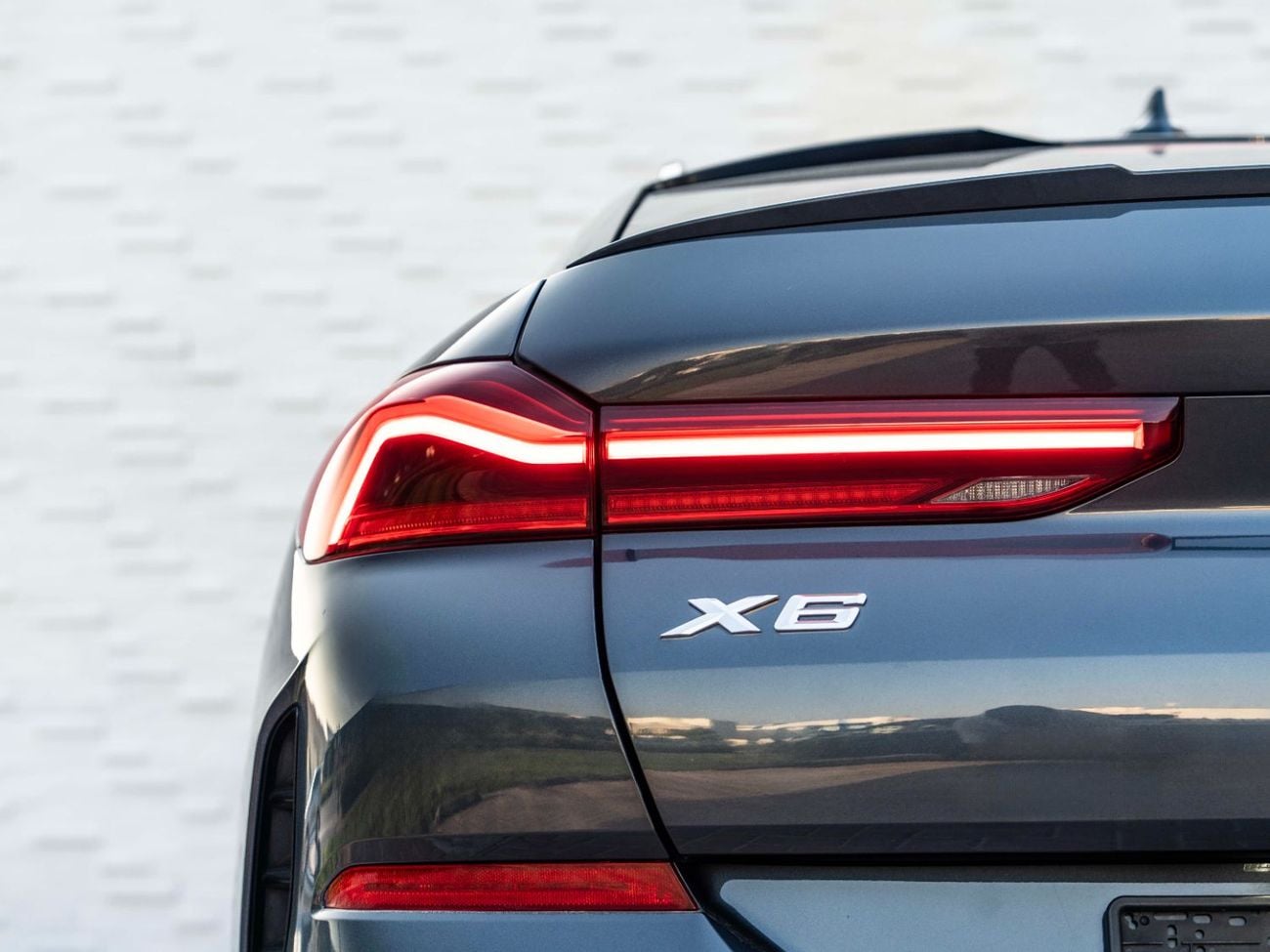 بي أم دبليو X6 xDrive40i Luxury M Sport Package 3.0L