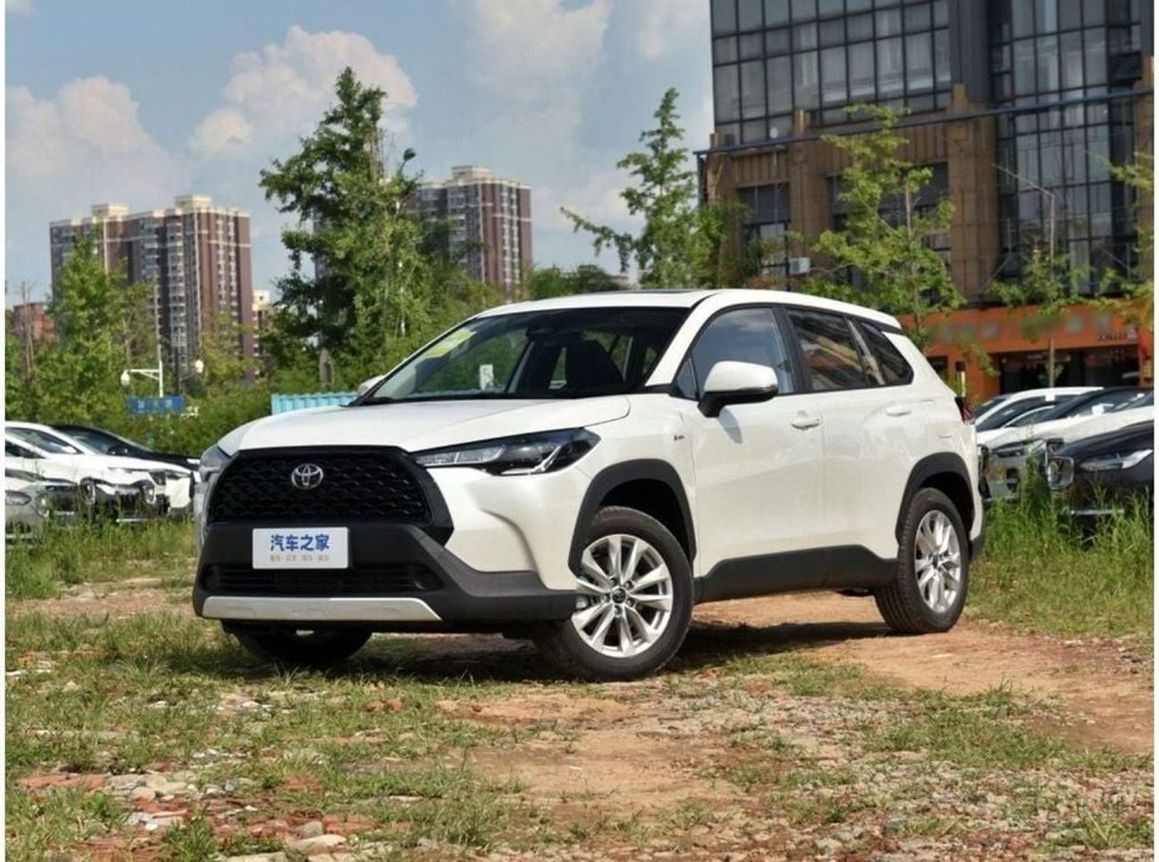 Toyota Corolla Cross Cross 2.0 hybrid elite option （export price)