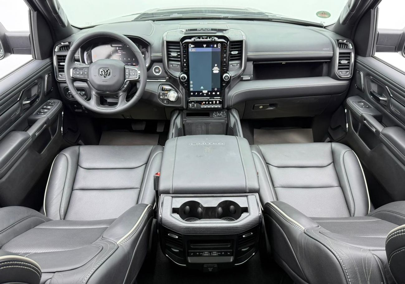 RAM 1500 Limited Crew Cab 5.7L 2024 Dodge RAM Limited 4x4, 1 Year Unlimited Km Warranty, Excellent Condition