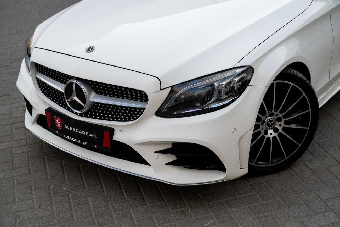 Mercedes Benz C300 | 2,644 P.M  | 0% Downpayment | LOW KM'S | IMMACULATE!