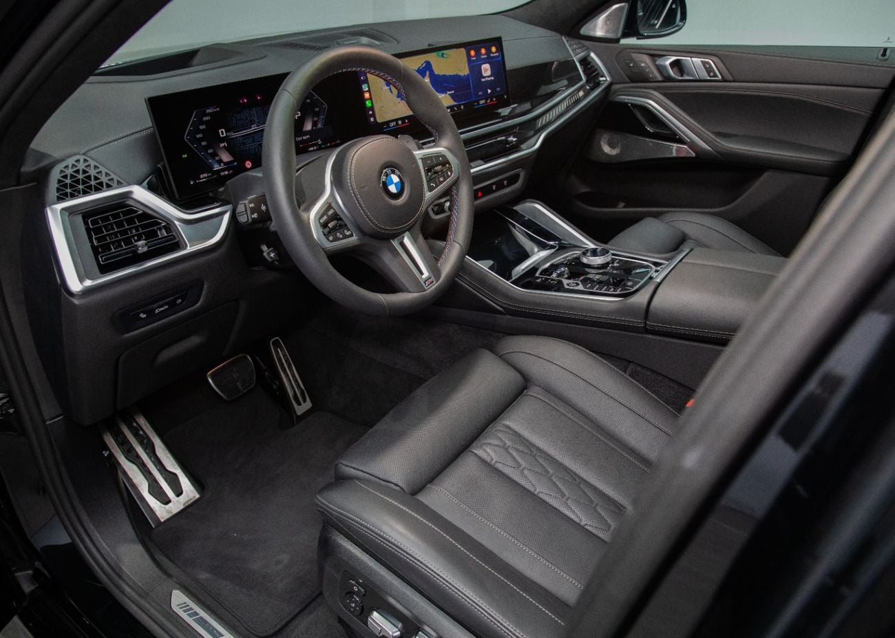 بي أم دبليو X6 M60i LUXURY