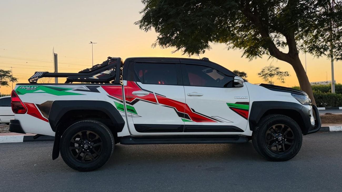 Toyota Hilux GR SPORTS BODY KIT INSTALLED | LEATHER SEATS | NUDGE BAR | SPORTS BAR | 2.8L DIESEL ENGINE | AUTO | 