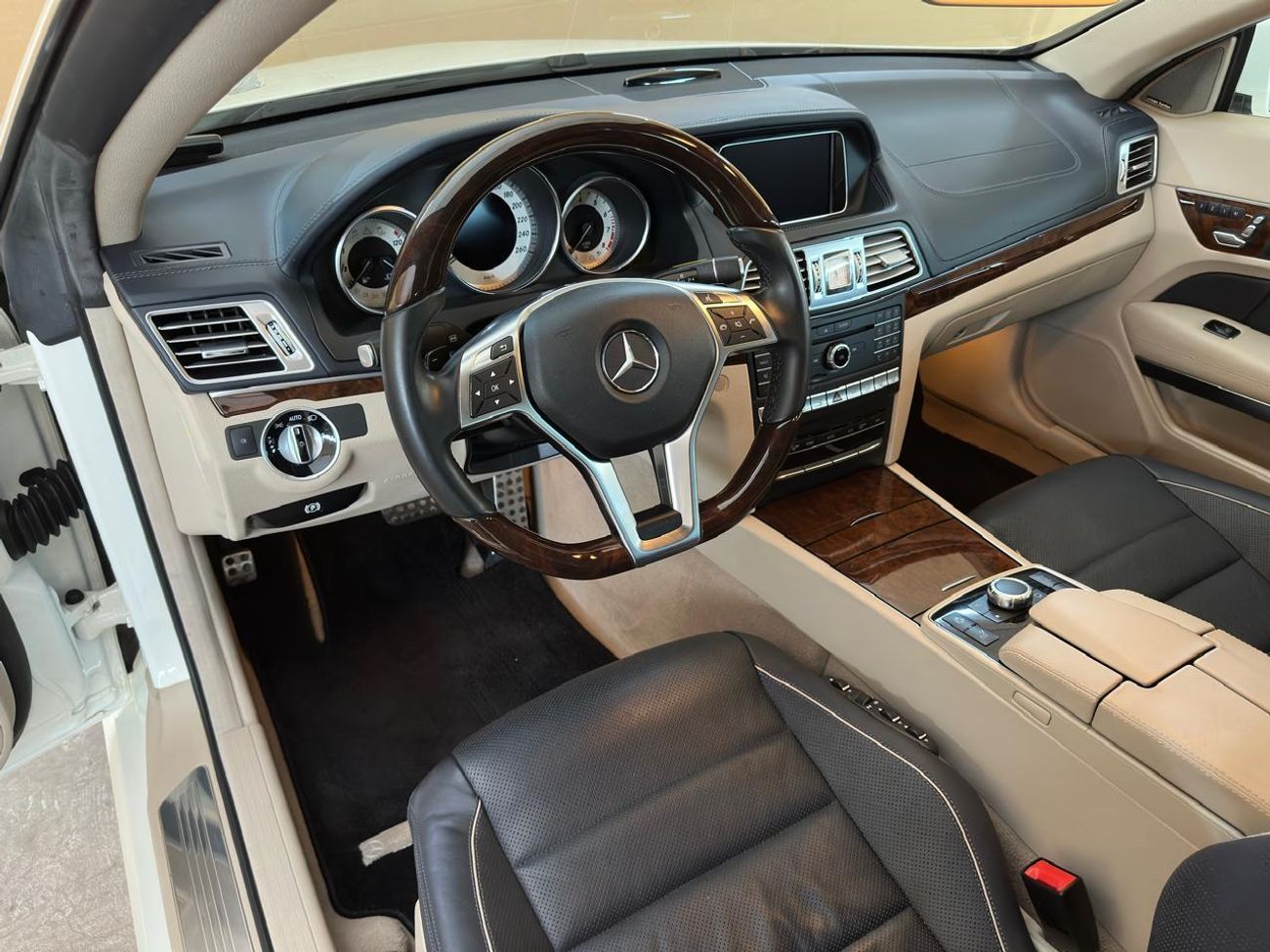 Mercedes-Benz E 400 MERCEDES E-CLASS E400 CABRIOLET 2016 3.5L | FULL SERVICE HISTORY | ONE OWNER | TWO KEYS