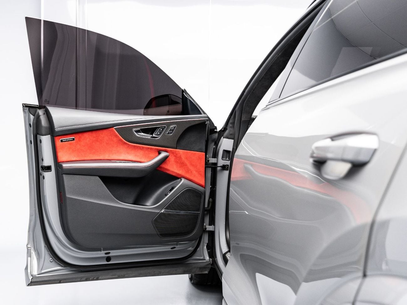 أودي RSQ8 TFSI quattro 4.0L