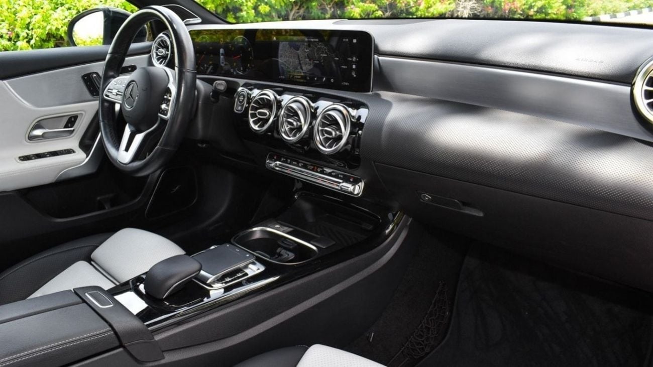 Mercedes-Benz A 220 Mercedes A220 AMG / 2020 / USA