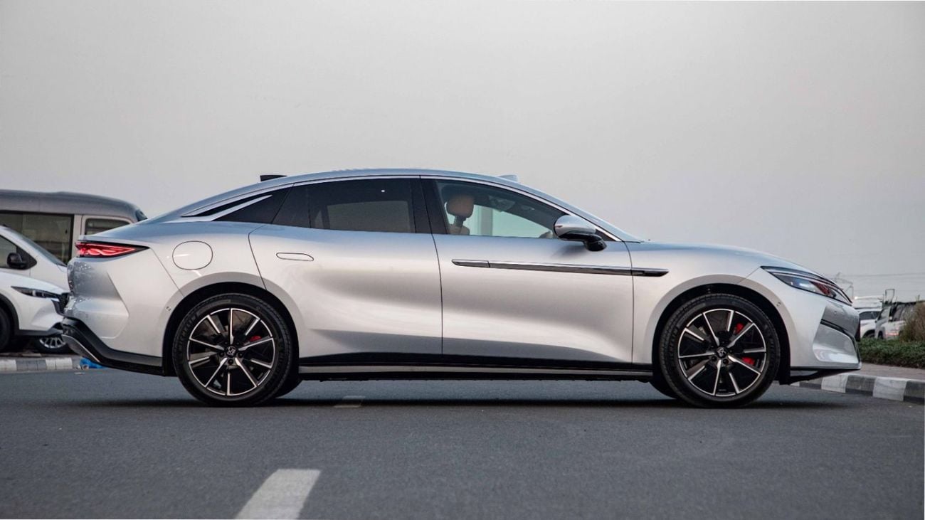 بي واي دي هان HAN L EV 701KM LiDAR Premium Edition | 2025 | Ready Stock Limited QTY