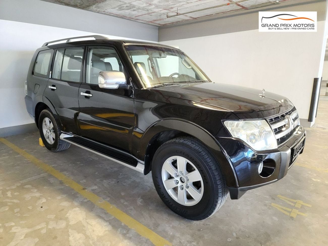 Mitsubishi Pajero GLS LOWLINE