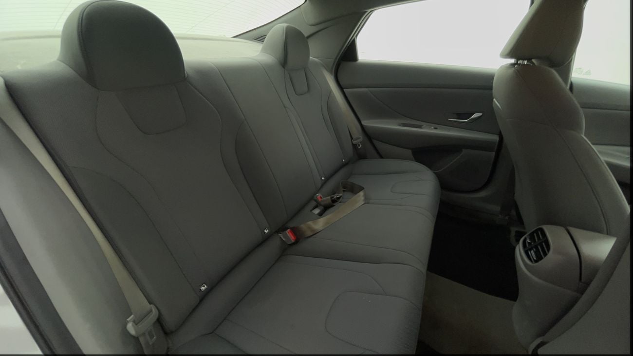 هيونداي إلانترا SMART 1.6 | بدون دفعة مقدمة | اختبار القيادة في المنزل