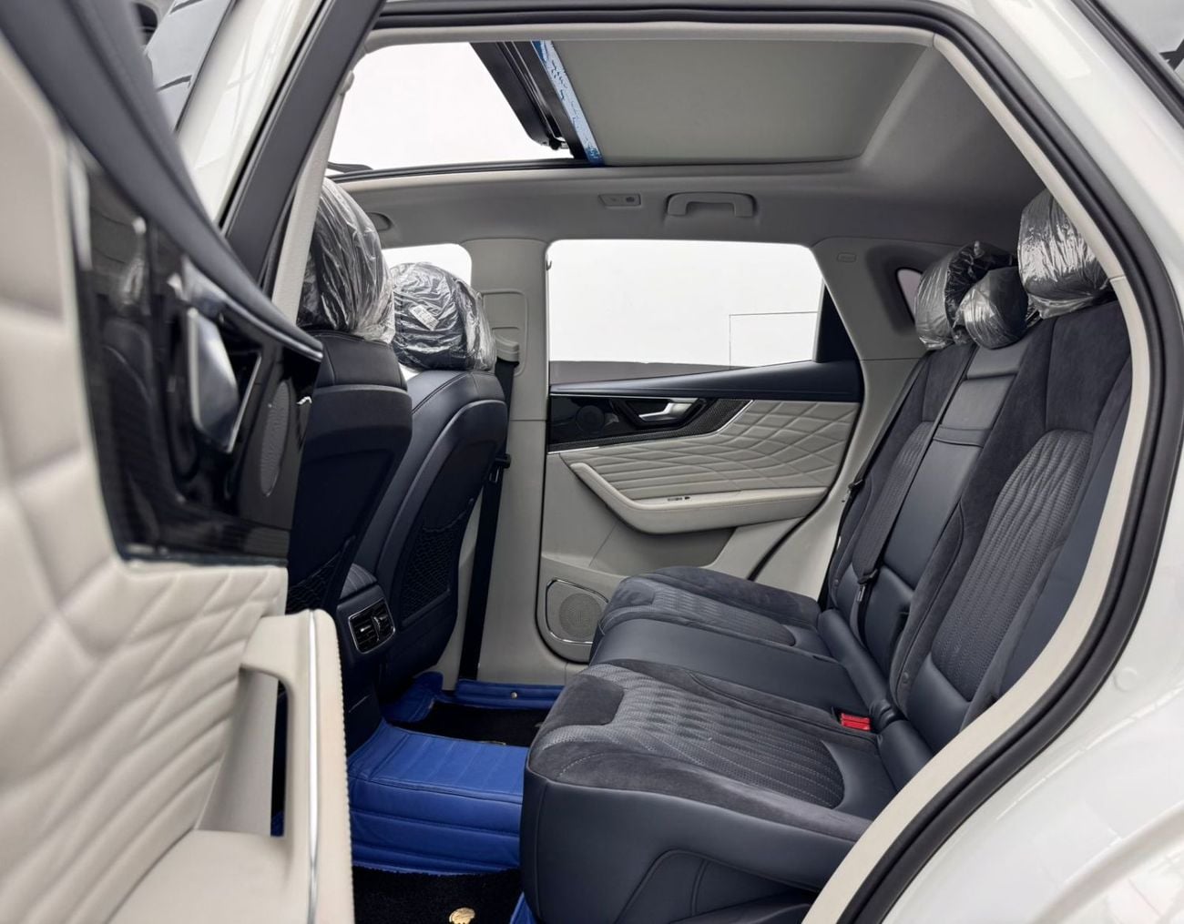 HONGQI HS5 2023 HONGQI HS5 Deluxe 40TD, 1/2029 HONGQI Warranty and Service Pack, HONGQI Service History, GCC