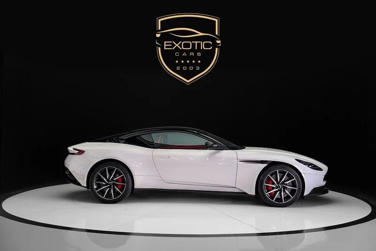 Aston Martin DB11 VOLANTE Std 4.0L