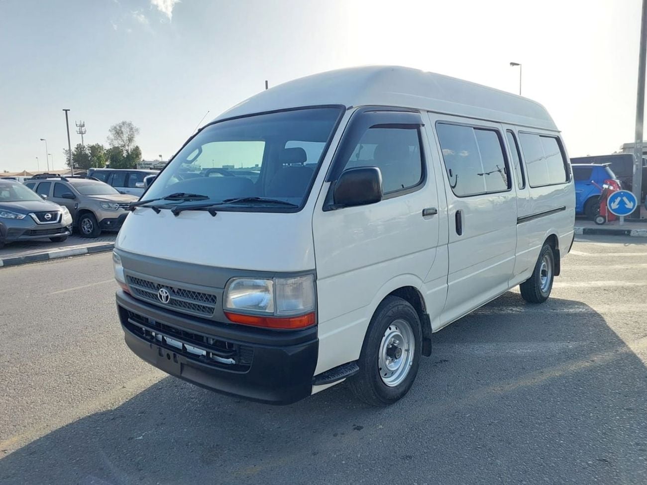 تويوتا هاياس TOYOTA HIACE COMMUTER VAN RHD 2003 MODEL 3.0 L DIESEL MANUAL(PM15151)