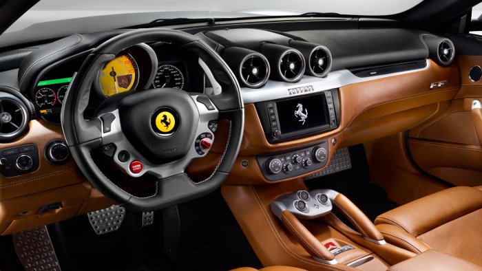Ferrari FF interior - Cockpit