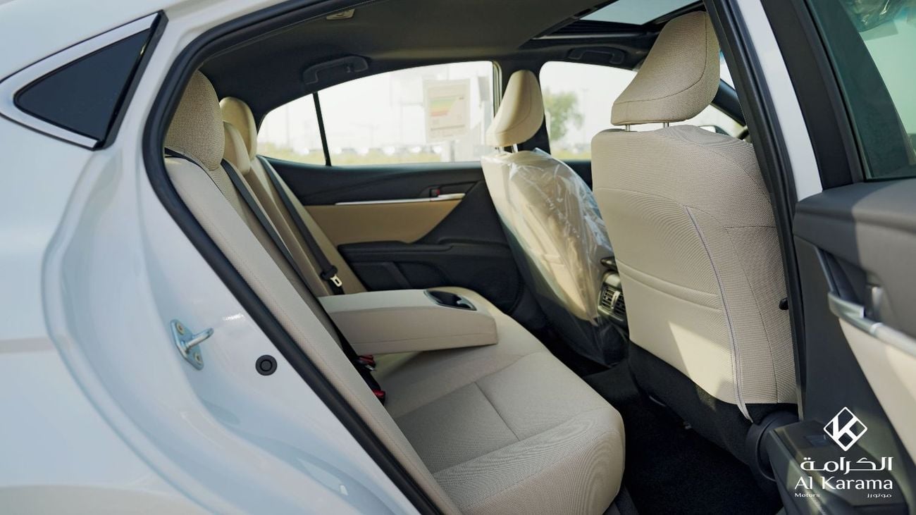 Toyota Camry LE 2.5L gasoline  | Power Seat | Rear Camera | Sun Roof | 17" Alloy Wheels | GCC Specs