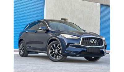 إنفينيتي QX50 لاكس برواسيست اسينشال اوتوجراف