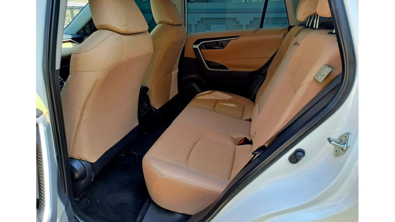Toyota RAV4 EX 2022 2.5L GCC (1390/-MONTHLY)