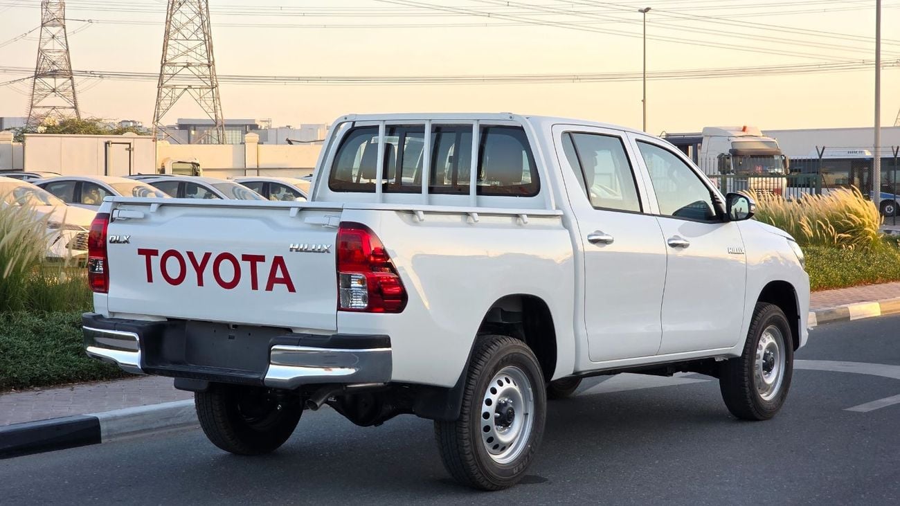 Toyota Hilux 2026 TOYOTA HILUX D/C 2.4L A/T WHITE (DLX WITH POWER WINDOWS)
