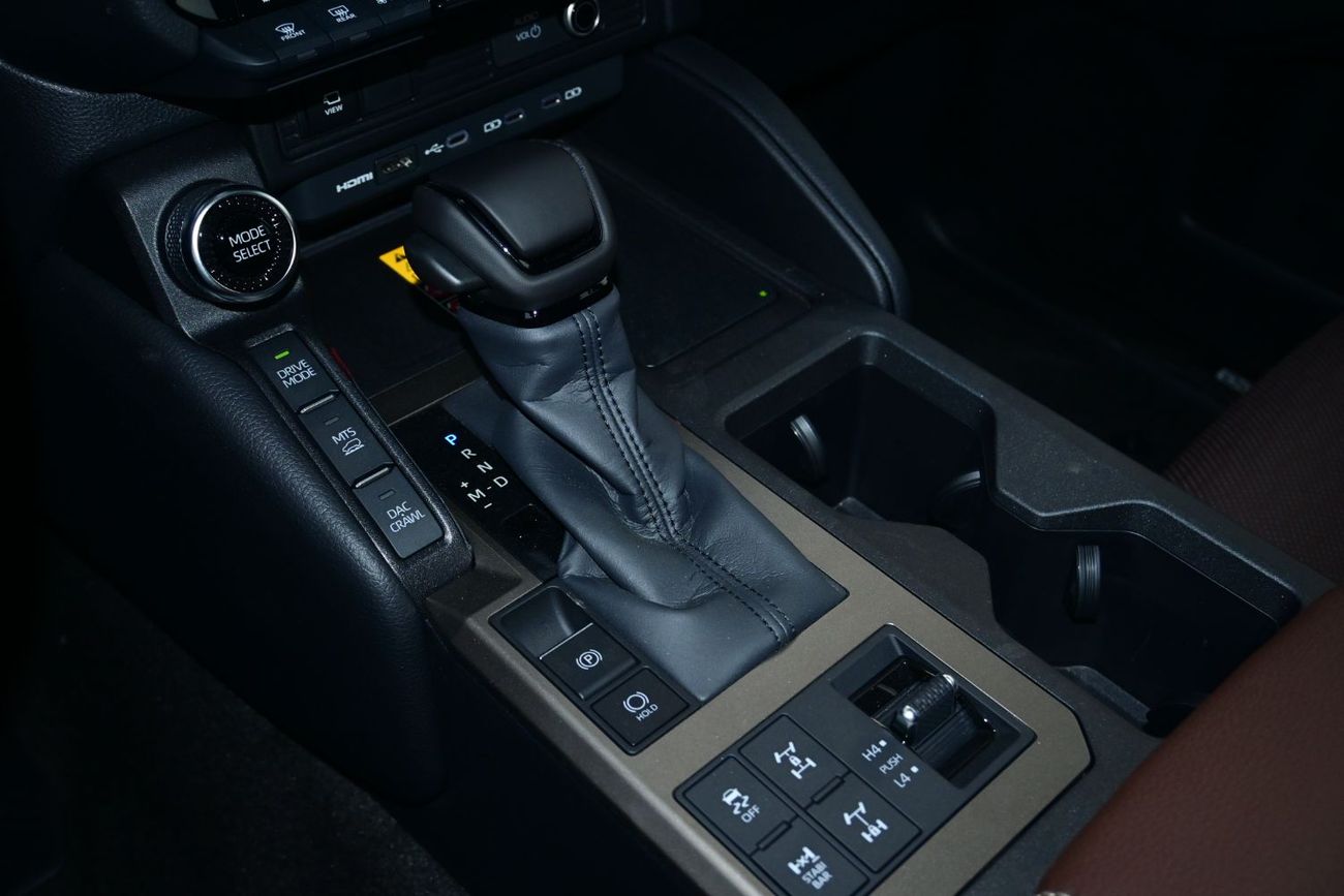 تويوتا برادو Toyota Land Cruiser Prado Adventure, 2.4L Turbo, 4WD Model 2025