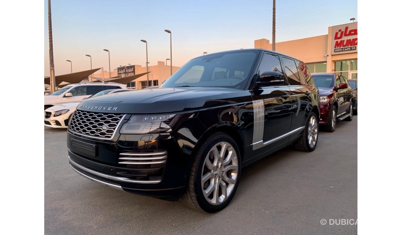 Land Rover Range Rover Vogue Supercharged 2015 Range Rover Vogue Supercharged Kit 2020-2021    Specifications: Full option, panoramic sunroof,