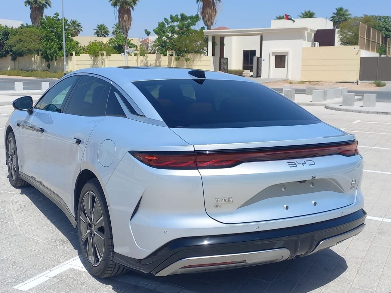 BYD Han L STD (NON GCC) Flagship fulloption