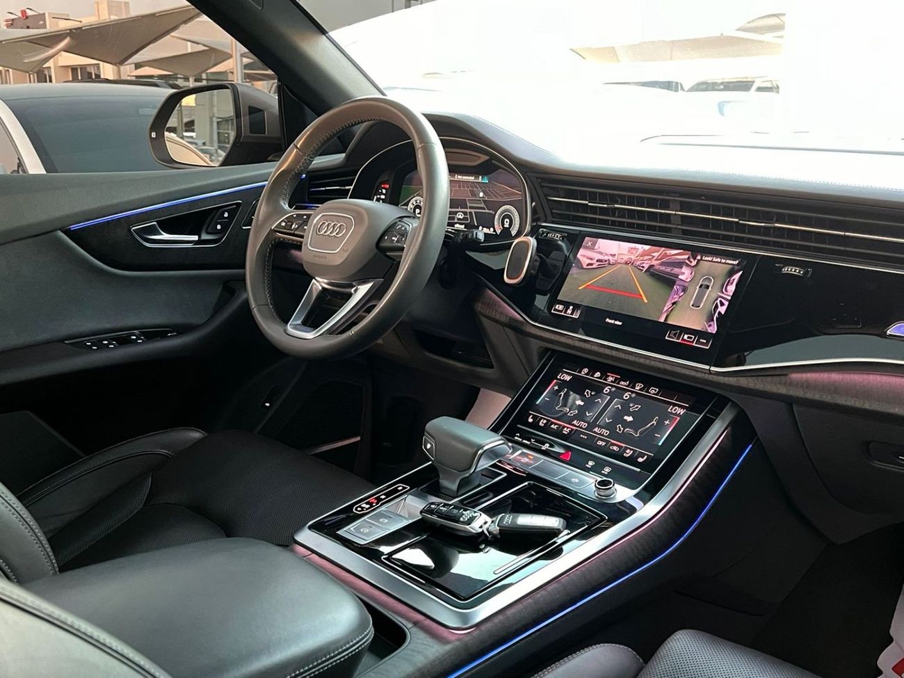 أودي Q8 55 TFSI quattro S-لاين سبورت باكج اودي كيو 8 كواترو اس لاين موديل 2019 مواصفات خليجية صبغ وكالة بدون