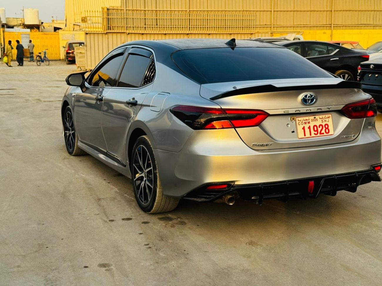 تويوتا كامري LE 2.5L (215 HP)