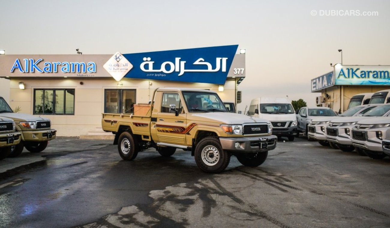 تويوتا لاند كروزر بيك آب LX V6 4.0L- gasoline - Manual - diff lock – winch - 4WD