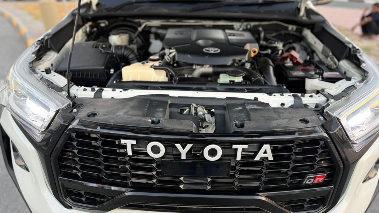 Toyota Hilux 2022 | 2.8L DIESEL | AT | RHD | GR BODY KIT INSTALLED | ROOF CARRIER WITH LED LIGHTS BAR |  ROOF MOU