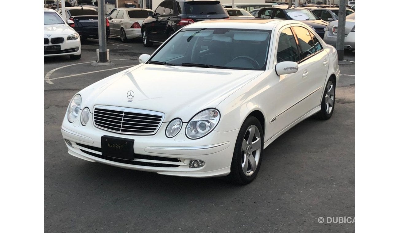 Mercedes-Benz E 500 Mercedes Benz E500 model 2005 Japan car prefect condition