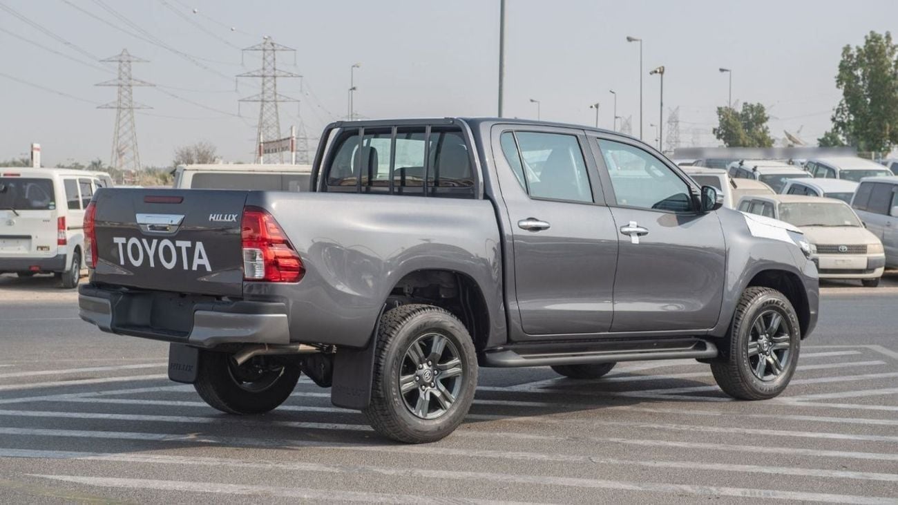تويوتا هيلوكس SGLX HILUX 2.4L AT