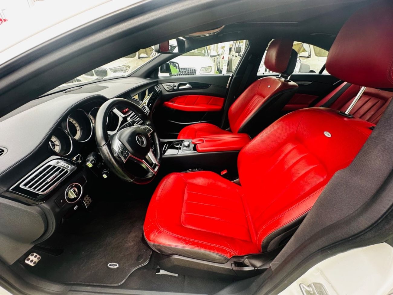 Mercedes-Benz CLS 500 MODEL 2014 GCC CAR PERFECT CONDITION INSIDE AND OUTSIDE