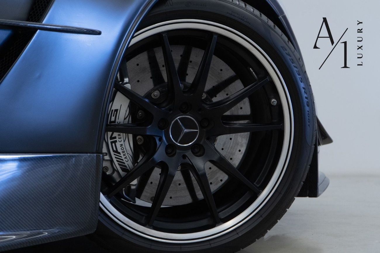 مرسيدس بنز AMG GTR 2022 Mercedes GTR Converted To Black Series, Fully Loaded, Full Carbon Exterior, Japanese Spec
