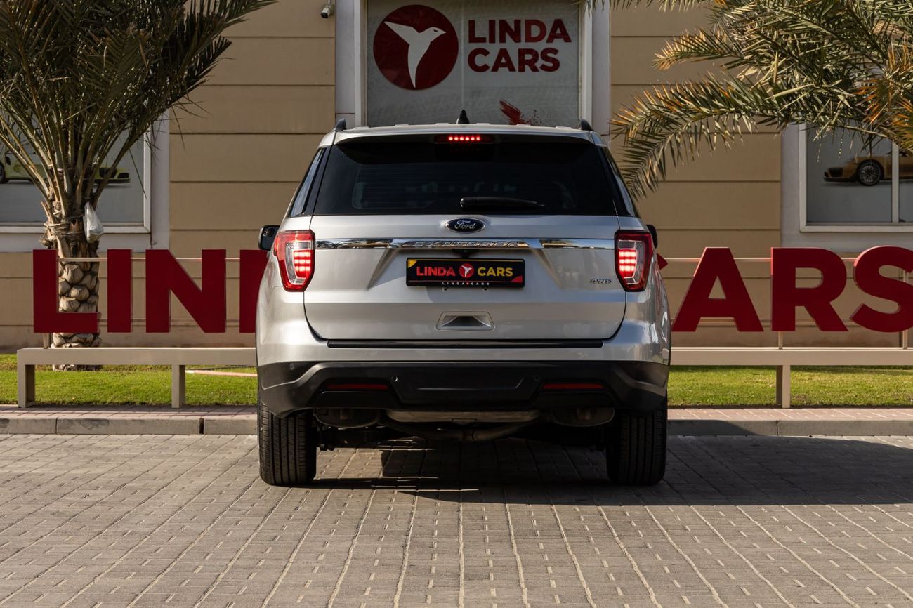 Ford Explorer Std 3.5L 4WD