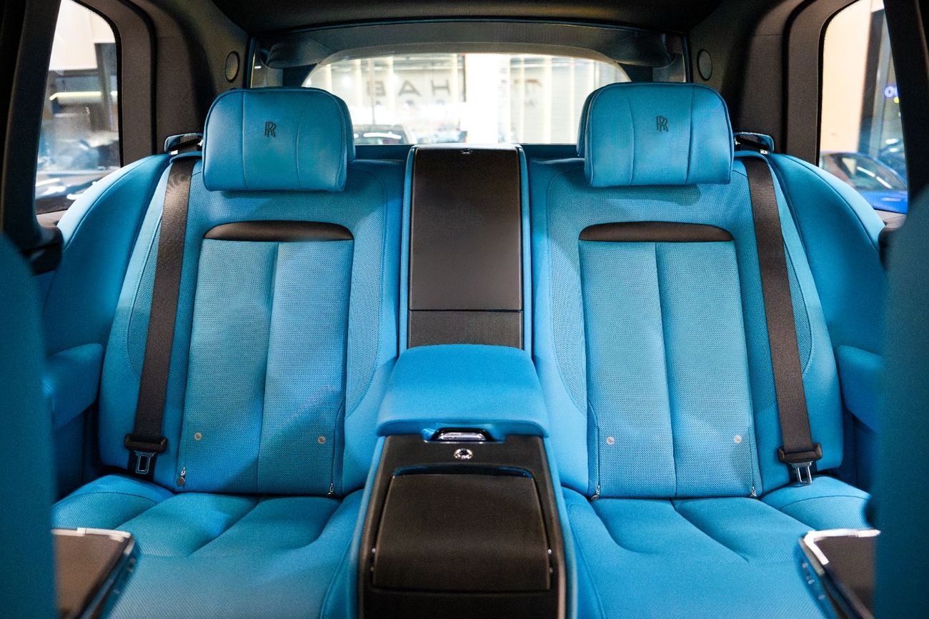 Rolls-Royce Cullinan BLACK BADGE KIT | BRAND NEW | W/ SERVICE CONTRACT | 0 KM | FULL OPTION