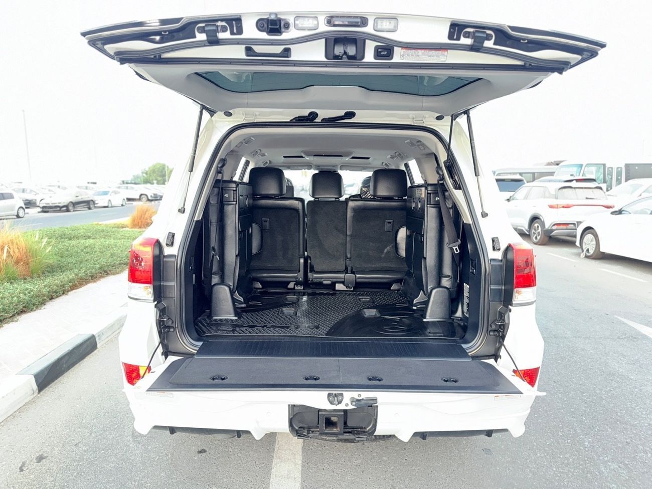 Toyota Land Cruiser Toyota Landcruiser Sahara RHD