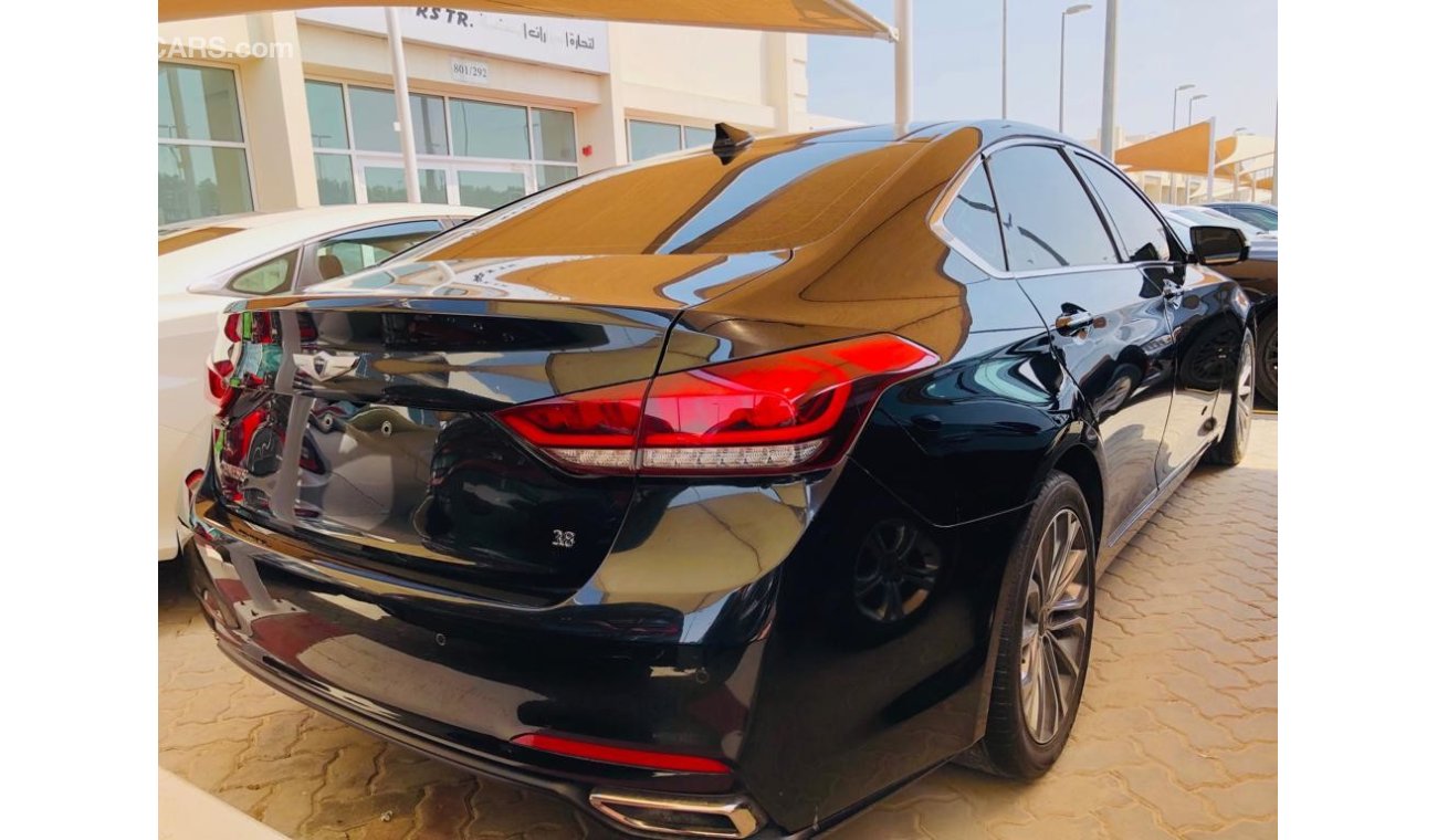 هيونداي جينيسس V6