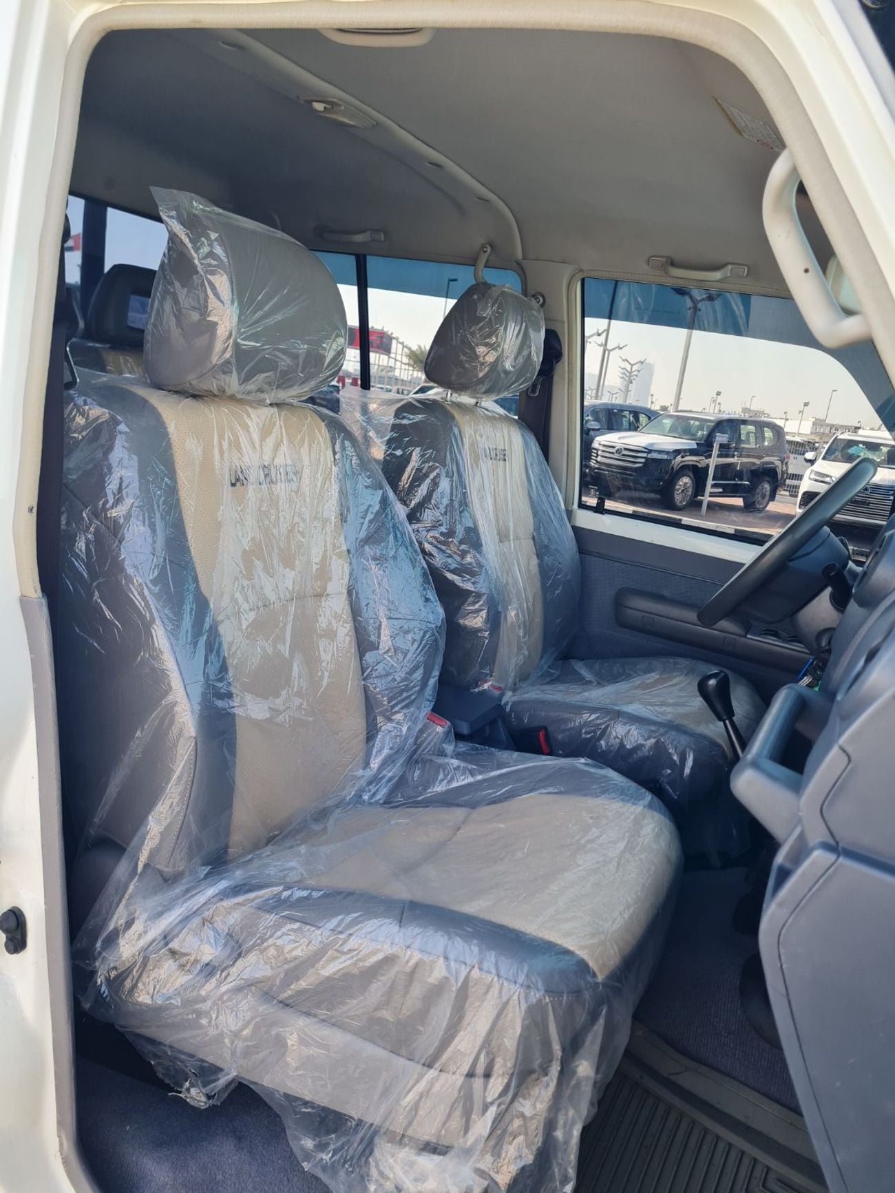 Toyota Land Cruiser Pick Up Double Cabin  Left Hand Drive Engine:  V6