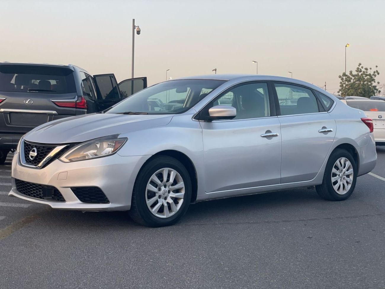 نيسان سنترا 2019 Nissan Sentra S 1.8L V4 MidOption+ Ecar onomical C-