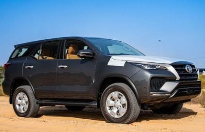 Toyota Fortuner Toyota Fortuner2025 5-Doors SUV 7-Seater Gray 2.4L Automatic 4x4