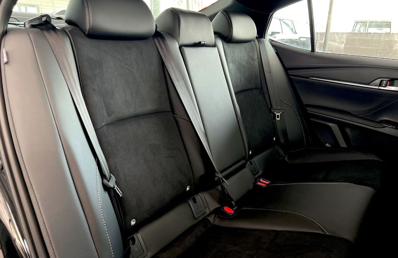 Toyota Camry Sport 2025 Hybrid 2.0L - Price for export