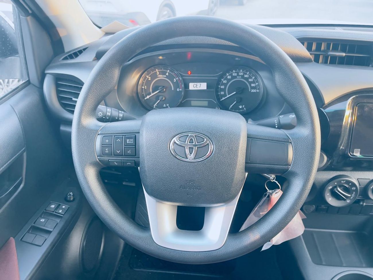 تويوتا هيلوكس GL 2.4L Double Cab Utility