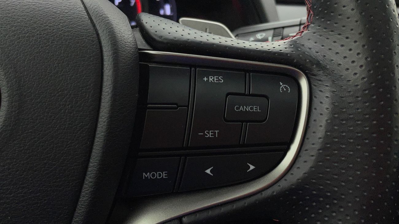 لكزس UX 200 F SPORT PRESTIGE 2 | بدون دفعة مقدمة | اختبار القيادة في المنزل