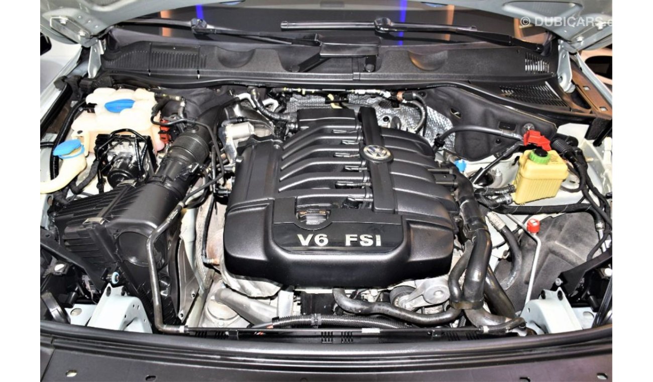 فولكس واجن طوارق FULL SERVICE HISTORY Volkswagen Touareg 2013 Model! Beige Color GCC Specs